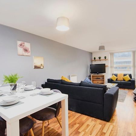 Stylish Manchester Gem - Sleeps 10! Kültér fotó