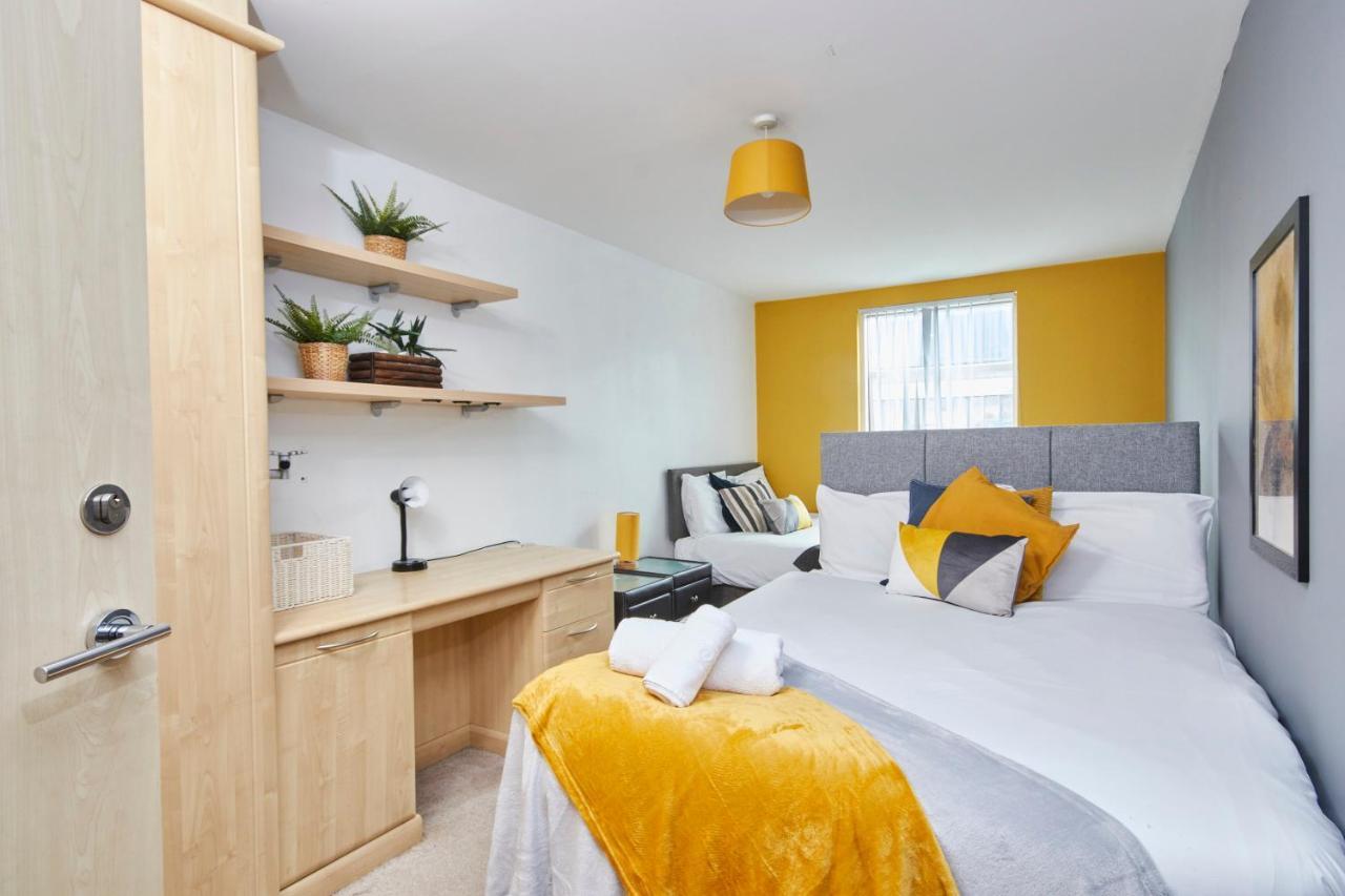 Stylish Manchester Gem - Sleeps 10! Kültér fotó